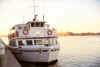 boat cruise.jpg (36309 bytes)
