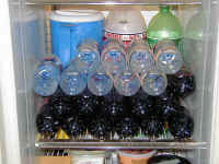 refrigerator.jpg (66297 bytes)